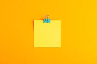 top view yellow sticker empty orange surface 140725 66217