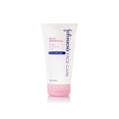 Johnson & Johnson Daily Essentials Gentle Exfoliating Wash For All Skin Types