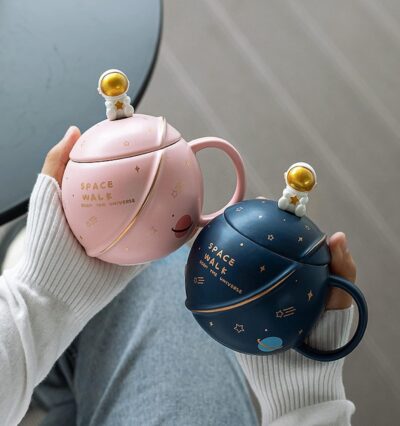 NYRWANA Coffee Mug, Gift for Man, Birthday Present for Brother, Mugs for Present, Diwali Gift, Ceramic Mug, Cute Mugs, Astronaut Planet Coffee Mug with 3D Creative Space, Lid & Spoon (400ml-Dark Blue)
